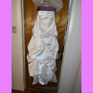 Strapless Satin Pick Up Wedding Dress/Ball Gown